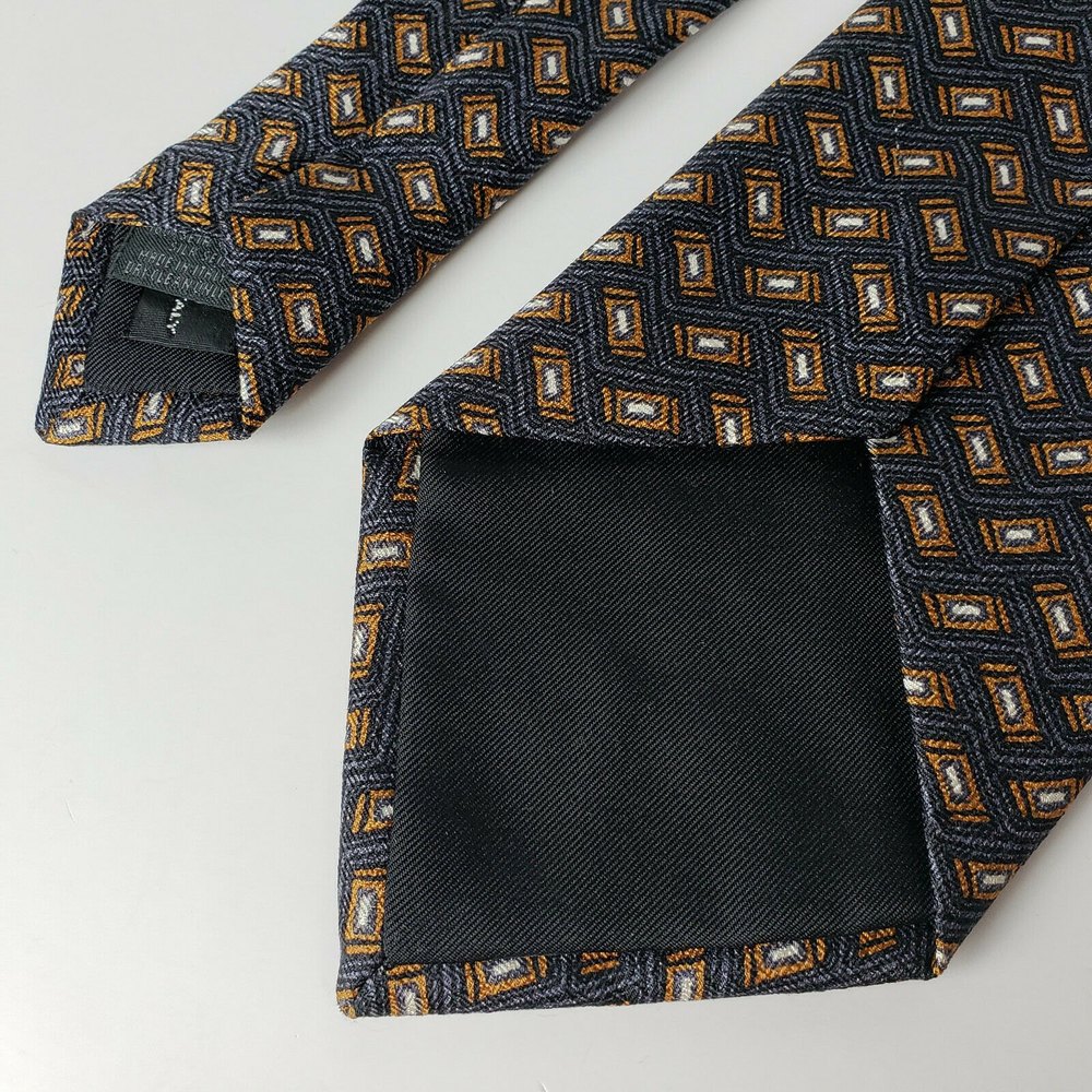 Barneys New York Italian Necktie Silk Geometric Gray Brown On Charcoal NEW - Picture 5 of 9